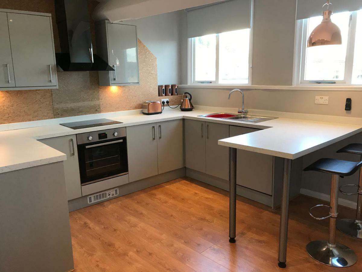 Apartment 5, Cornerhouse Apartments Ландъндо Екстериор снимка