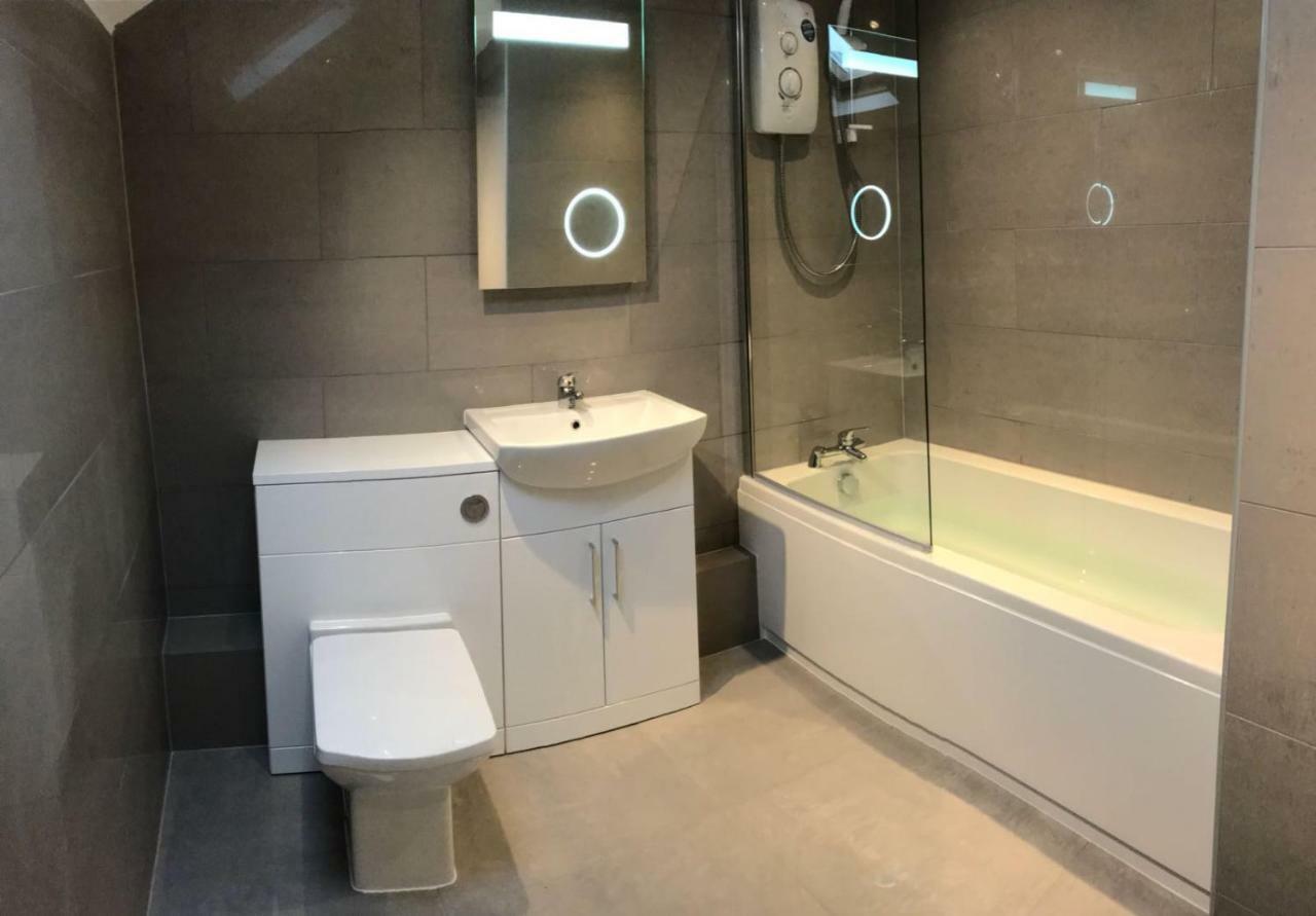 Apartment 5, Cornerhouse Apartments Ландъндо Екстериор снимка